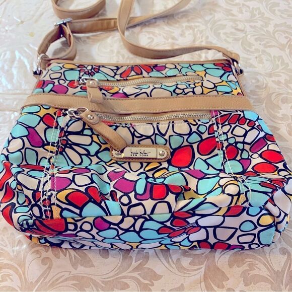 Nicole Miller Crossbody Handbag Bright Colors Many Compartments Gorgeous - Picture 3 of 6
